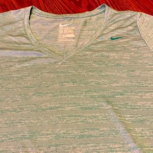 Nike Tee Athletic Cut